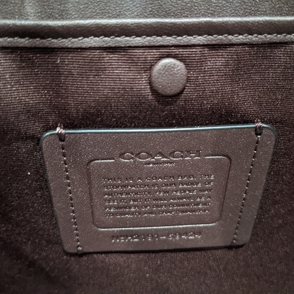 Coach Central Tote With Zip - Picture 5 of 12